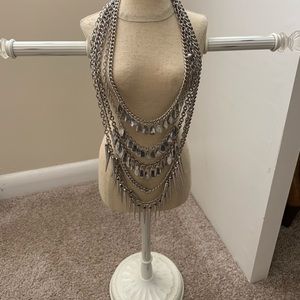 Premier Designs On Pointe necklace